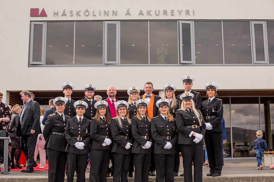 Þetta er í fyrsta skipti sem Háskólinn á Akureyri brautskráir kandídata í lögreglufræði.